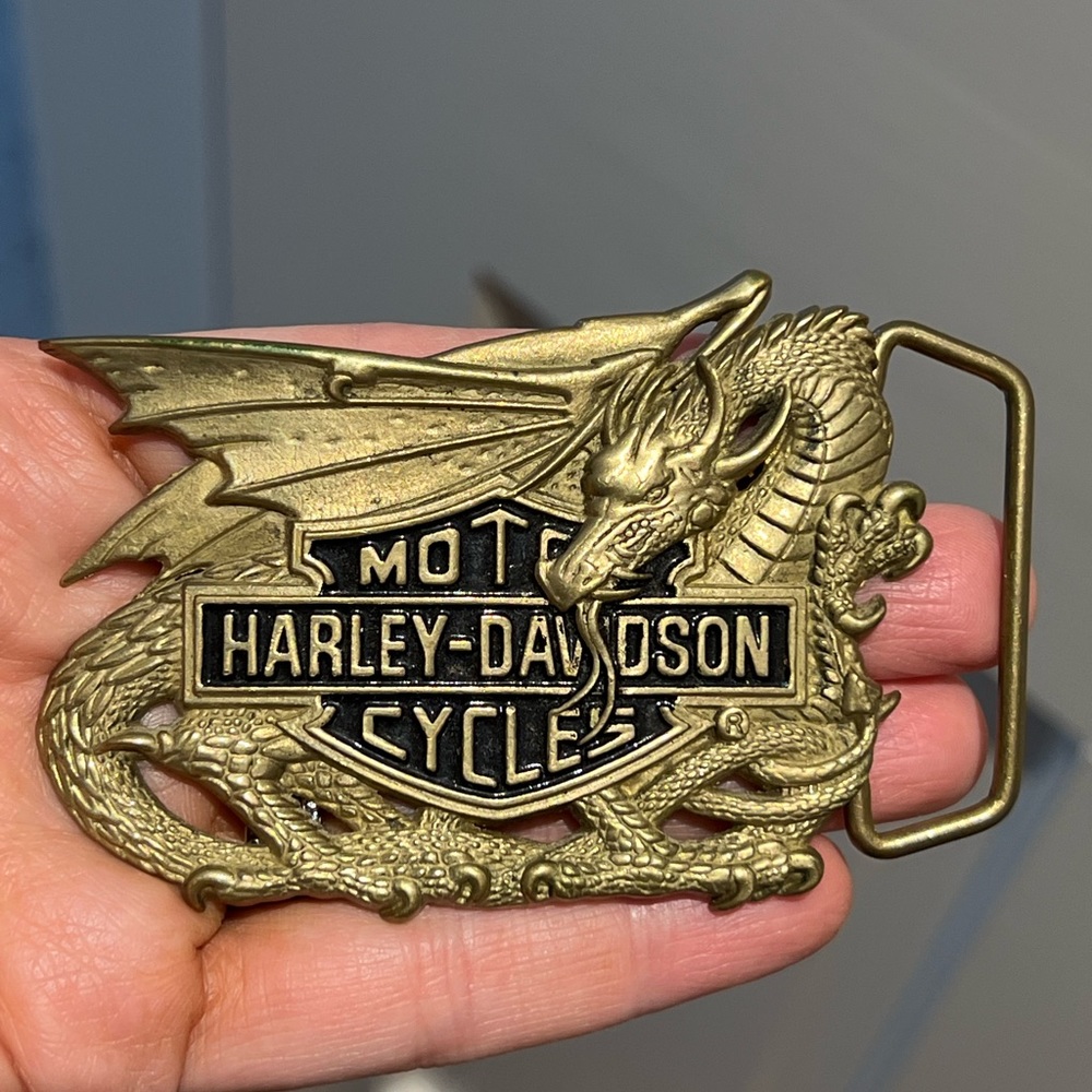 Vintage Harley Davidson belt buckle.